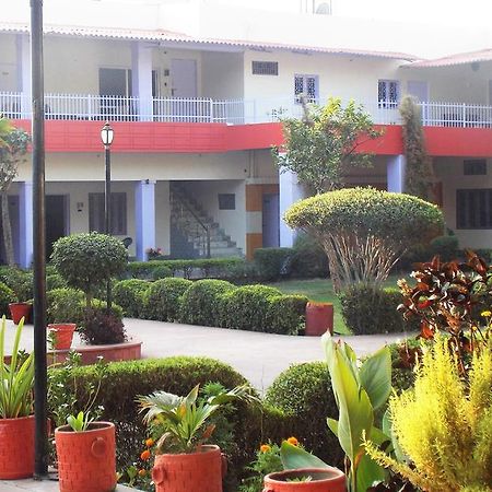 Hotel Goverdhan Tourist Complex Fatehpur Sīkri Εξωτερικό φωτογραφία