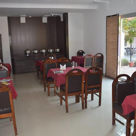Hotel Goverdhan Tourist Complex Fatehpur Sīkri Εξωτερικό φωτογραφία