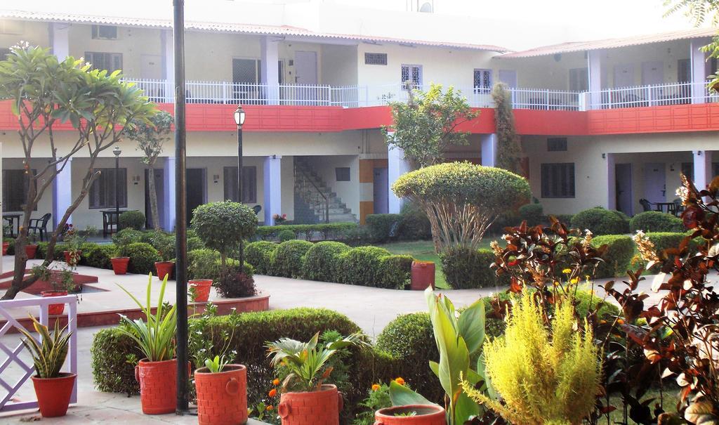 Hotel Goverdhan Tourist Complex Fatehpur Sīkri Εξωτερικό φωτογραφία