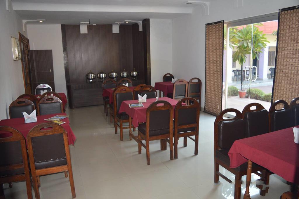 Hotel Goverdhan Tourist Complex Fatehpur Sīkri Εξωτερικό φωτογραφία